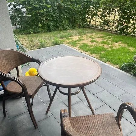 3-zimmer Im Zentrum Dues * Dusseldorf